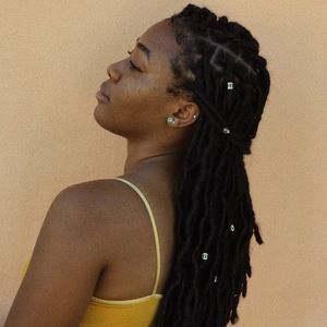 Meet your Posher, Janeka